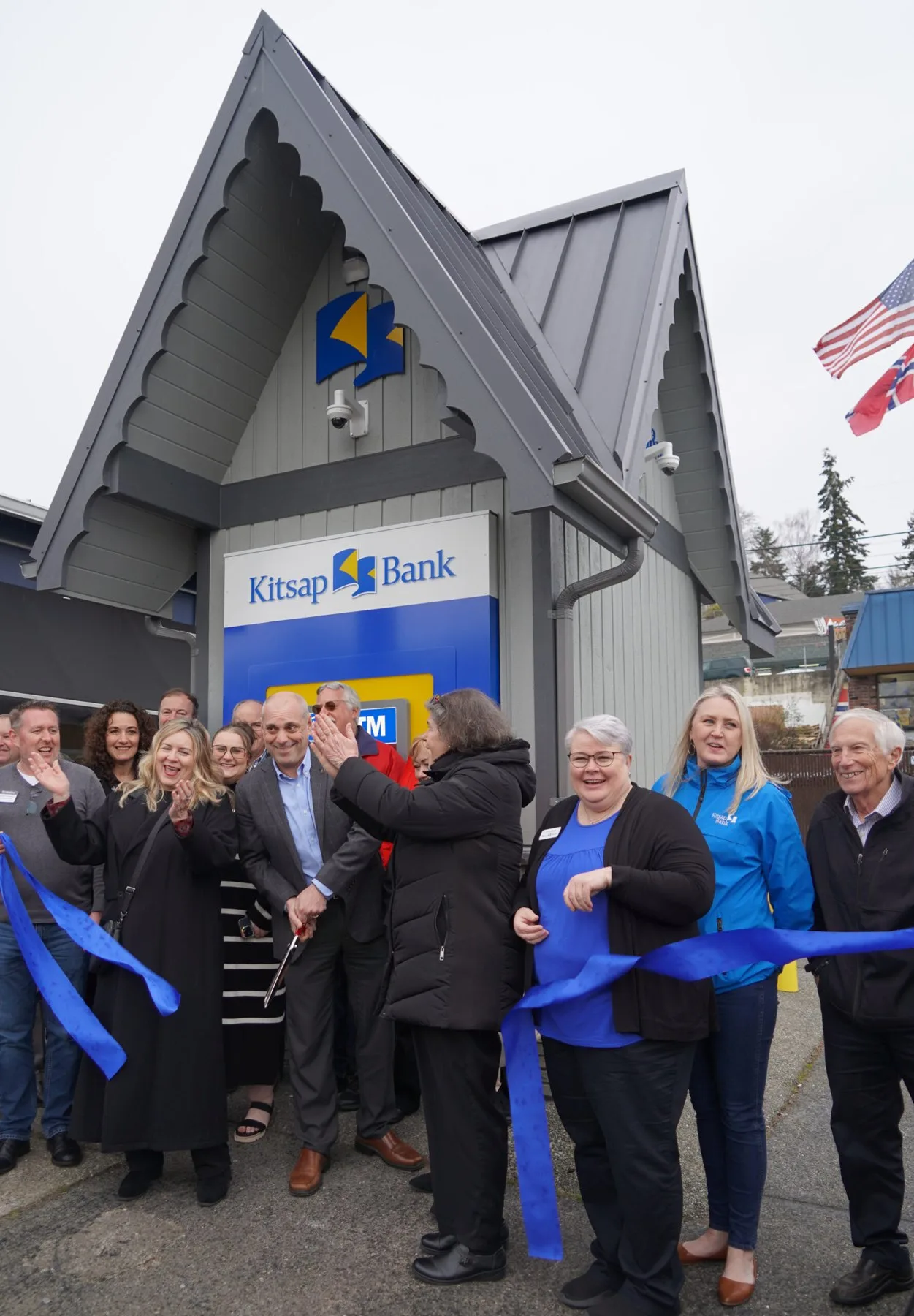 Kitsap Bank Introduces Interactive Teller Service in Downtown Poulsbo, Enhancing Access and Community Safety