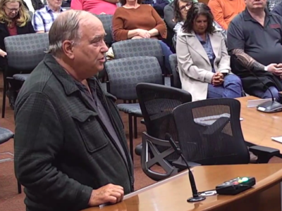 Poulsbo business owners urge council to suspend downtown paid parking